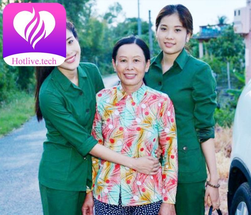 Hoa hậu Nguyễn Thị Lệ Nam Em từng là sinh viên của Trường Đại học Văn hóa - Nghệ thuật Quân đội tại Hà Nội.